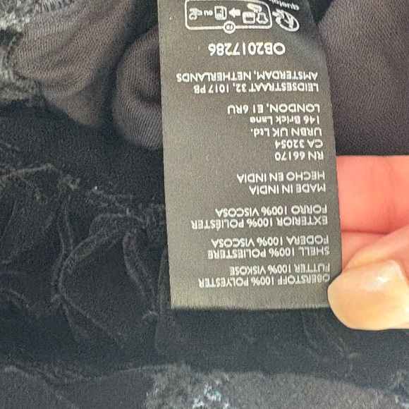 Free People Black Velvet Two-Piece Set Size Small OB207286 brand new - Picture 14 of 16